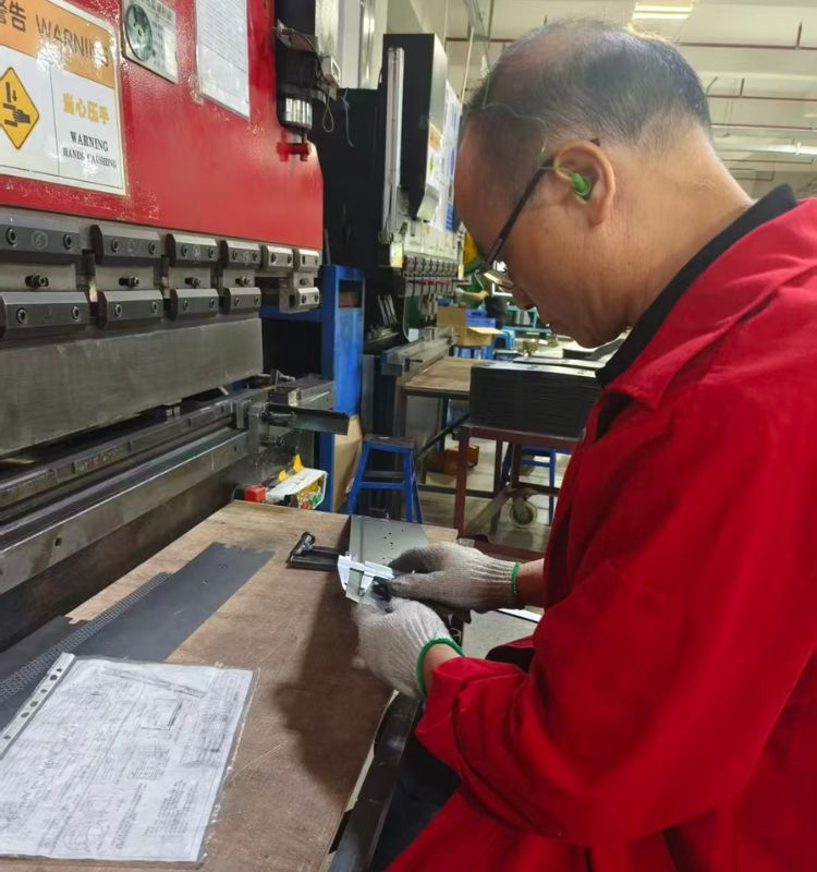 Usine d'éclairage architectural en France (1)